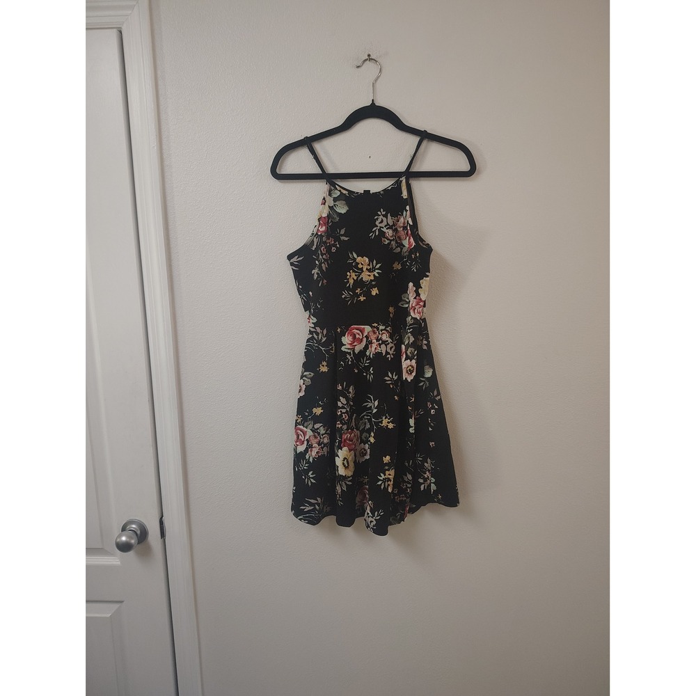 Love Chesley Womens Floral Skater Dress Black Pink Rose Halter Neck Mini Medium‎